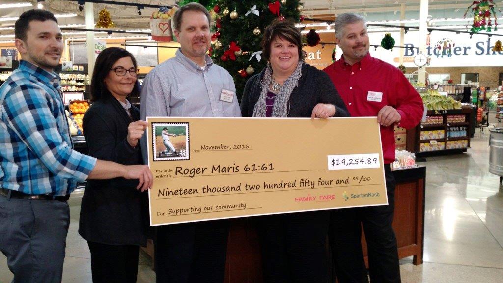 roger-maris-donation_2016-11-30